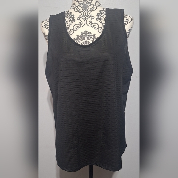 XL Black Sleeveless Women's Top - Picture 1 of 6